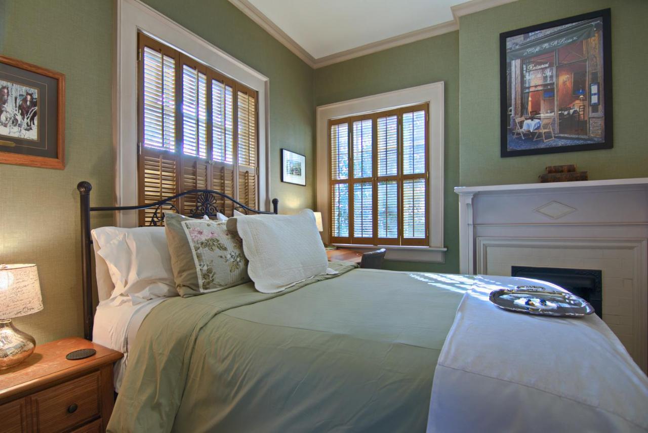 North Lodge On Oakland Bed And Breakfast Asheville Exteriér fotografie