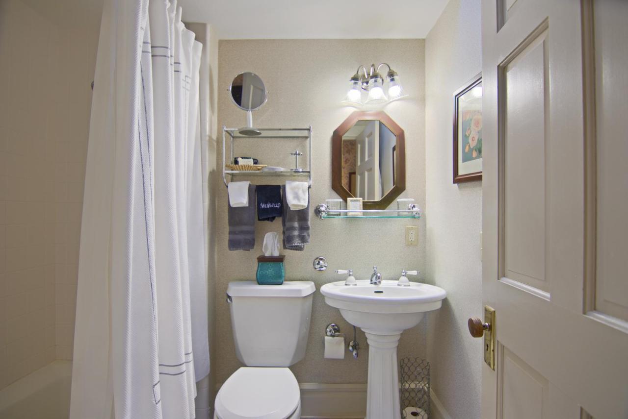 North Lodge On Oakland Bed And Breakfast Asheville Exteriér fotografie